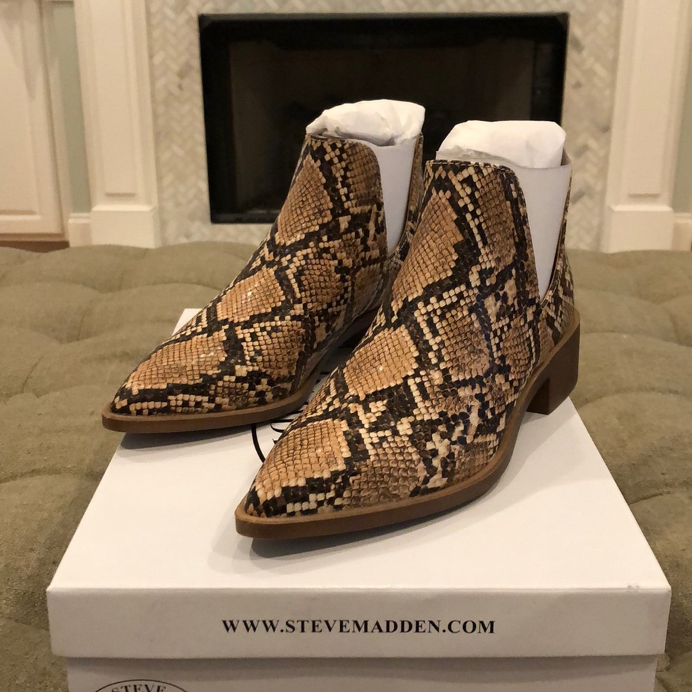 Steve Madden Snake Skin Joella Ankle Bootie. NEW